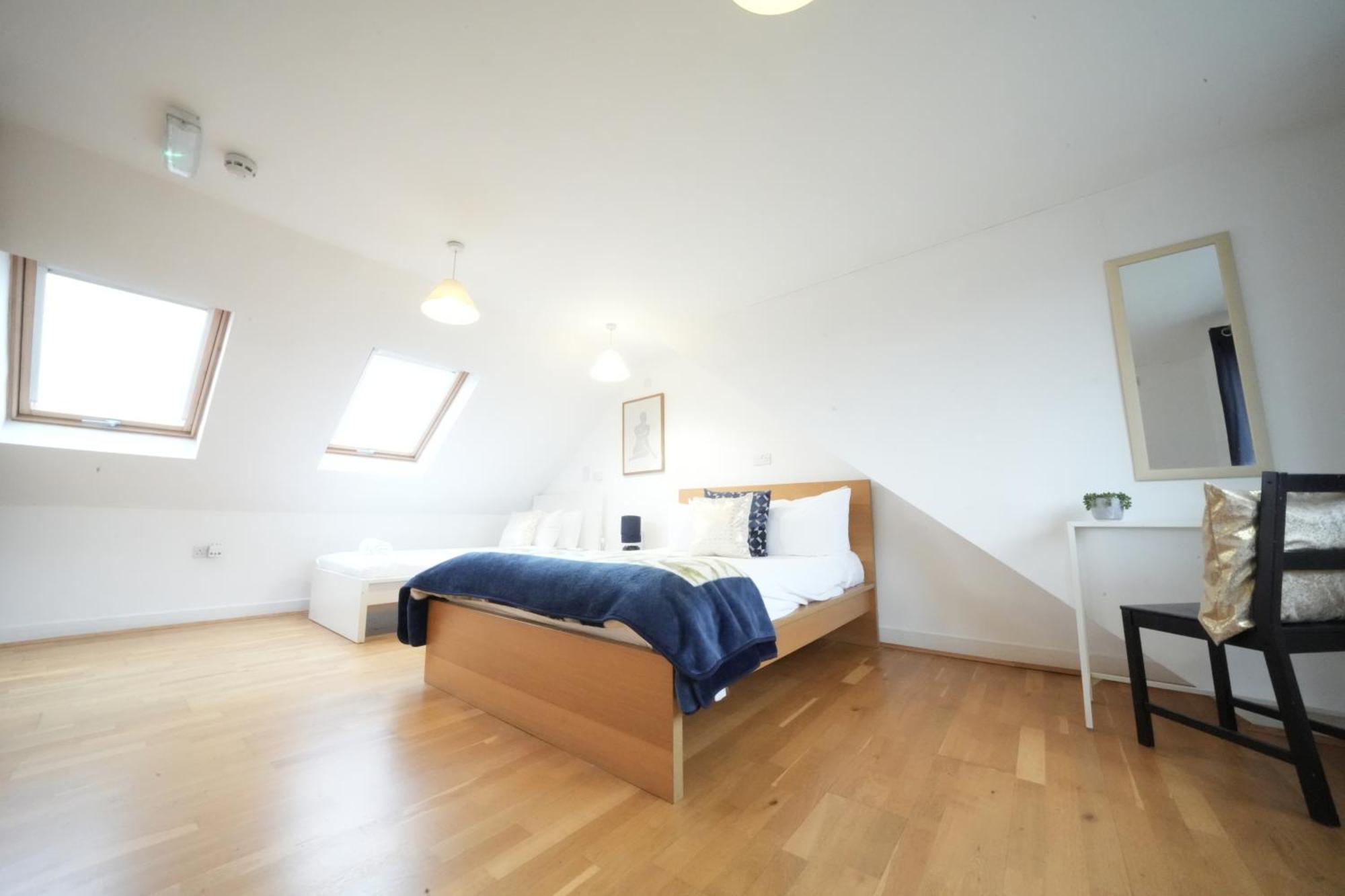 The Great Airport Place: Heathrow-Convenient Private Rooms Harmondsworth Exterior photo