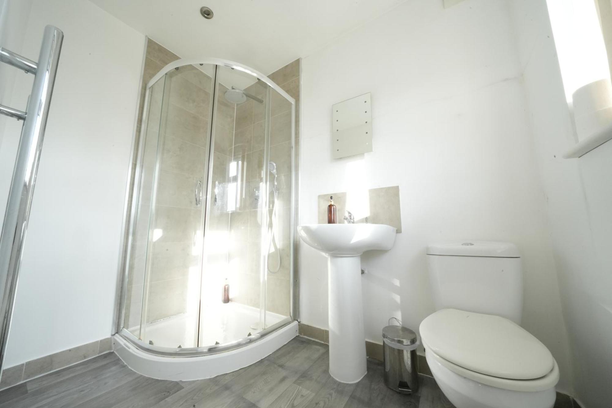 The Great Airport Place: Heathrow-Convenient Private Rooms Harmondsworth Exterior photo